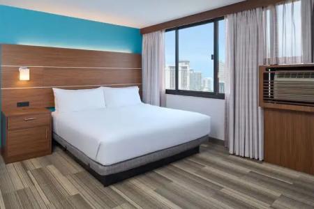 Holiday Inn Express WAIKIKI by IHG - 80