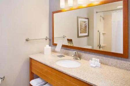 Courtyard Atlantic City Beach Block - 42