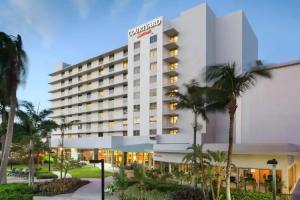 Courtyard by Marriott Airport Hotel