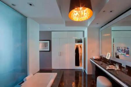 Beaux Arts, Autograph Collection - 37