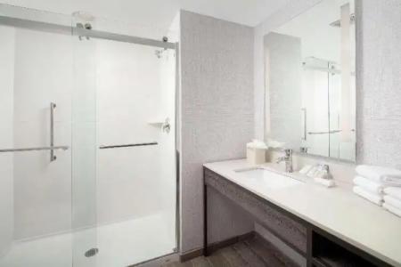 Hilton Garden Inn Miami - Brickell / Near Key Biscayne, FL - 32