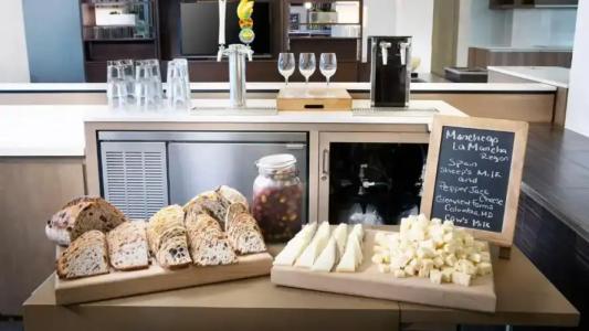 Element Miami International Airport - 13