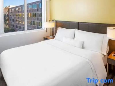 Element Miami International Airport - 65