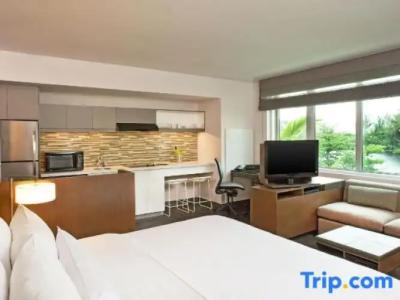 Element Miami International Airport - 63