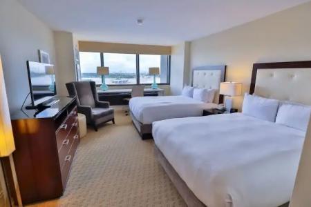 Hilton Miami Airport Blue Lagoon - 47