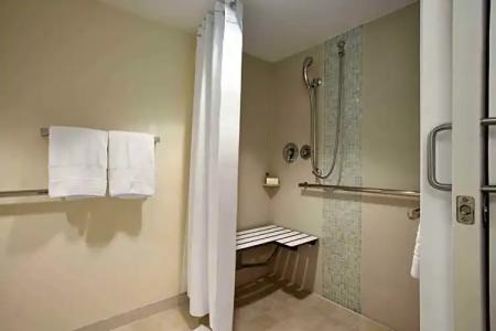 Hilton Miami Airport Blue Lagoon - 73