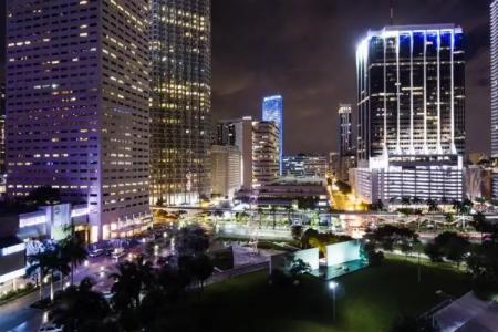 Courtyard by Marriott Miami Downtown - 24