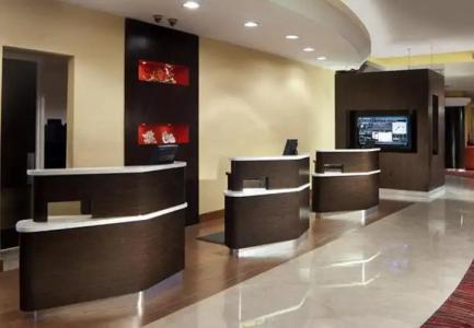 Courtyard by Marriott Miami Downtown - 1