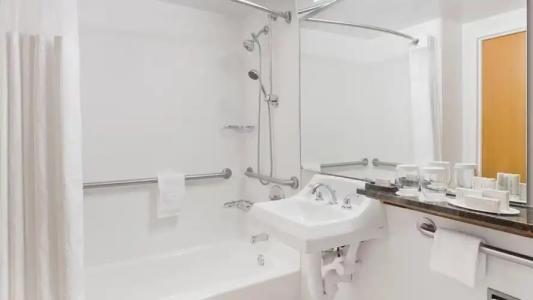 Courtyard by Marriott Miami Downtown - 36