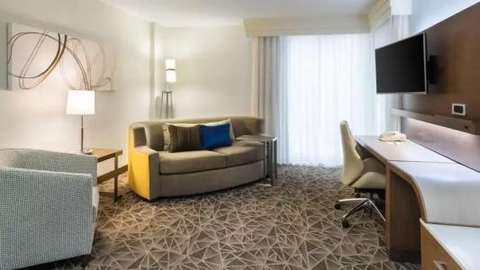 Courtyard by Marriott Miami Downtown - 40