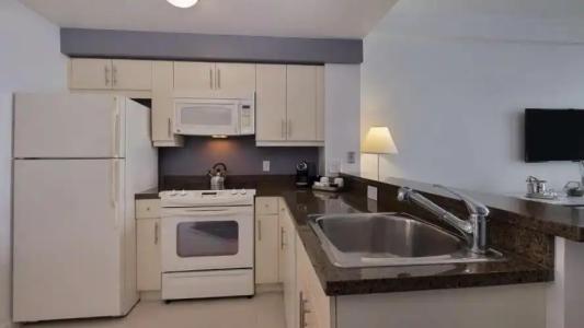 Arya & Suites Coconut Grove - 60