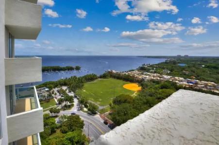 Arya & Suites Coconut Grove - 55