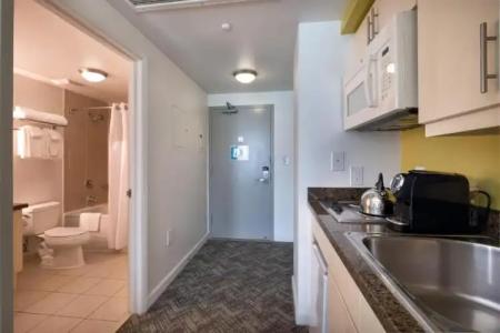 Arya & Suites Coconut Grove - 41