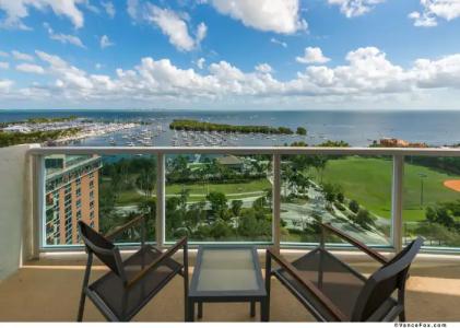 Arya & Suites Coconut Grove - 8