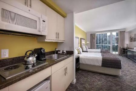 Arya & Suites Coconut Grove - 21