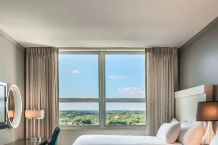 Arya & Suites Coconut Grove - 12