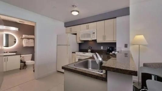 Arya & Suites Coconut Grove - 65