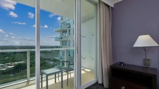 Arya & Suites Coconut Grove - 62