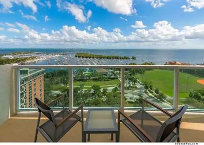 Arya & Suites Coconut Grove - 94