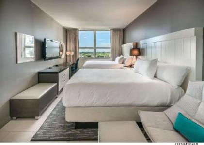 Arya & Suites Coconut Grove - 18