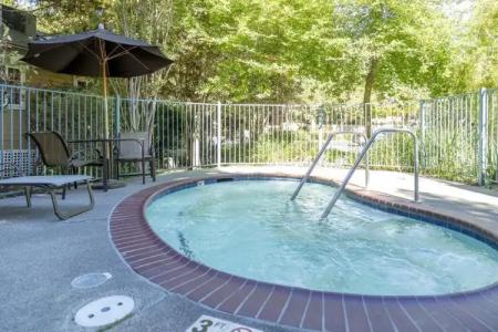 RiverPointe Napa Valley Resort - 9