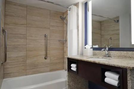 Nashville Airport Marriott - 9