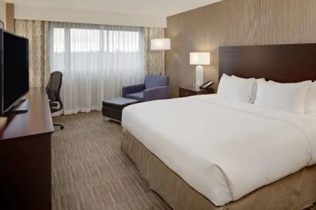 Nashville Airport Marriott - 7