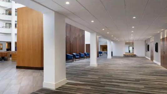 Nashville Airport Marriott - 23