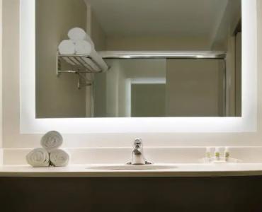 Holiday Inn NASHVILLE-VANDERBILT - 15