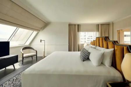 New Listing! Chic W/ Pool & Rooftop Deck 1 Bedroom Condo - 61