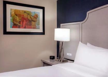 DoubleTree by Hilton Nashville Downtown - 61