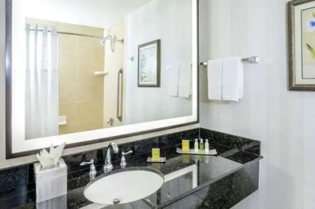 DoubleTree by Hilton Nashville Downtown - 44