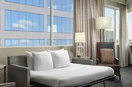 DoubleTree by Hilton Nashville Downtown - 63