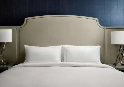 DoubleTree by Hilton Nashville Downtown - 33