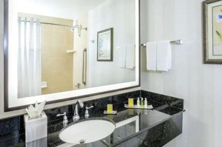 DoubleTree by Hilton Nashville Downtown - 50