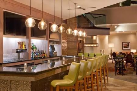 DoubleTree by Hilton Nashville Downtown - 18