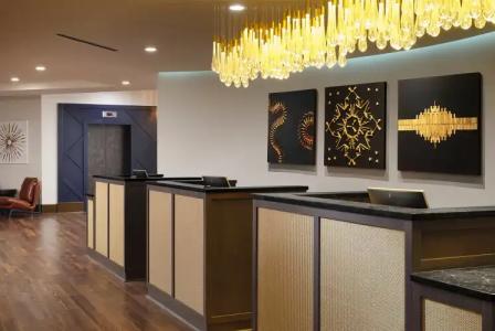 DoubleTree by Hilton Nashville Downtown - 1