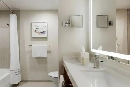 Fort Lauderdale Marriott Harbor Beach Resort & Spa - 38