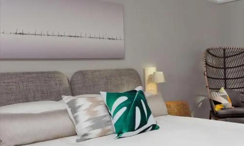 Pelican Grand Beach Resort, a Noble House Resort - 40