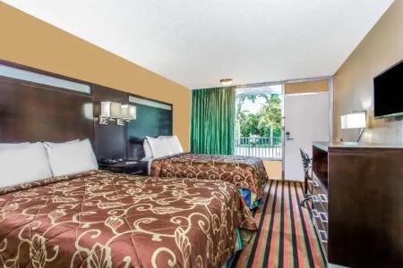 Days Inn by Wyndham Fort Lauderdale Airport Cruise Port - 18