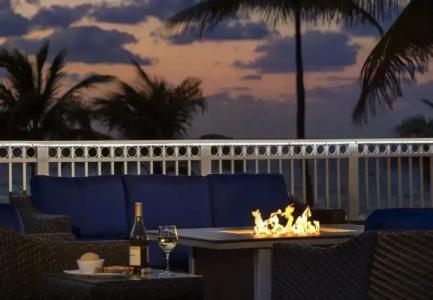 Courtyard by Marriott Oceanside Fort Lauderdale Beach - 32