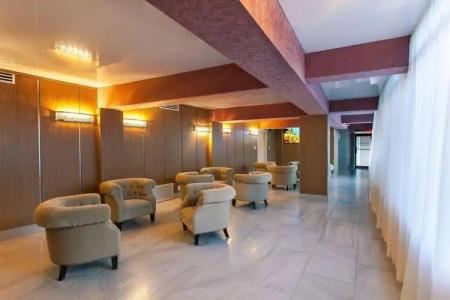 Royal Beach Palace - 11