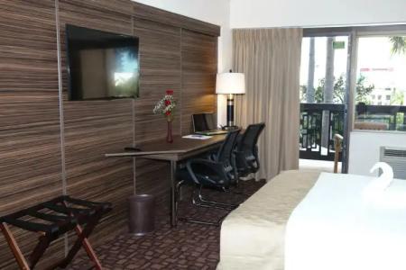 Royal Beach Palace - 6