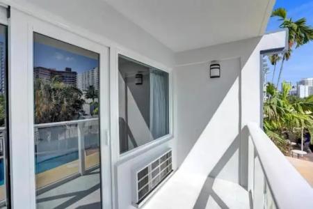 Royal Beach Palace - 40