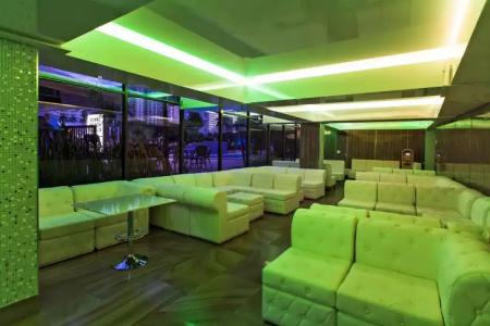 Royal Beach Palace - 26