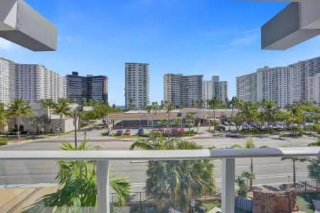 Royal Beach Palace - 42