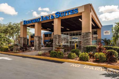 Rodeway Inn & Suites Fort Lauderdale Airport & Cruise Port - 25