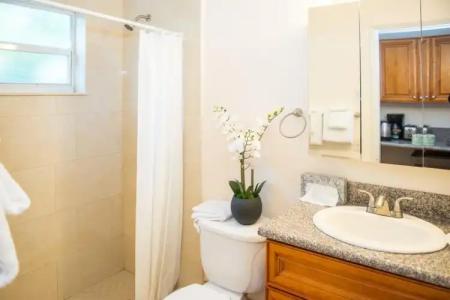 Shore Haven Resort Inn - 6