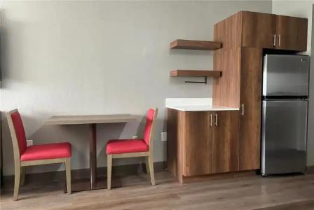 La Quinta Inn & Suites by Wyndham Ft Lauderdale Cypress Cr - 8