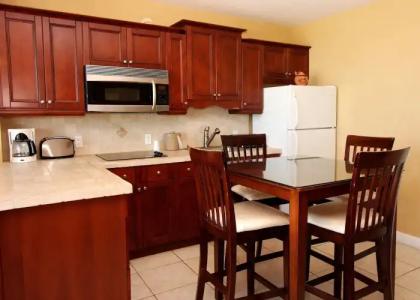 Ocean Manor Beach Resort - 25